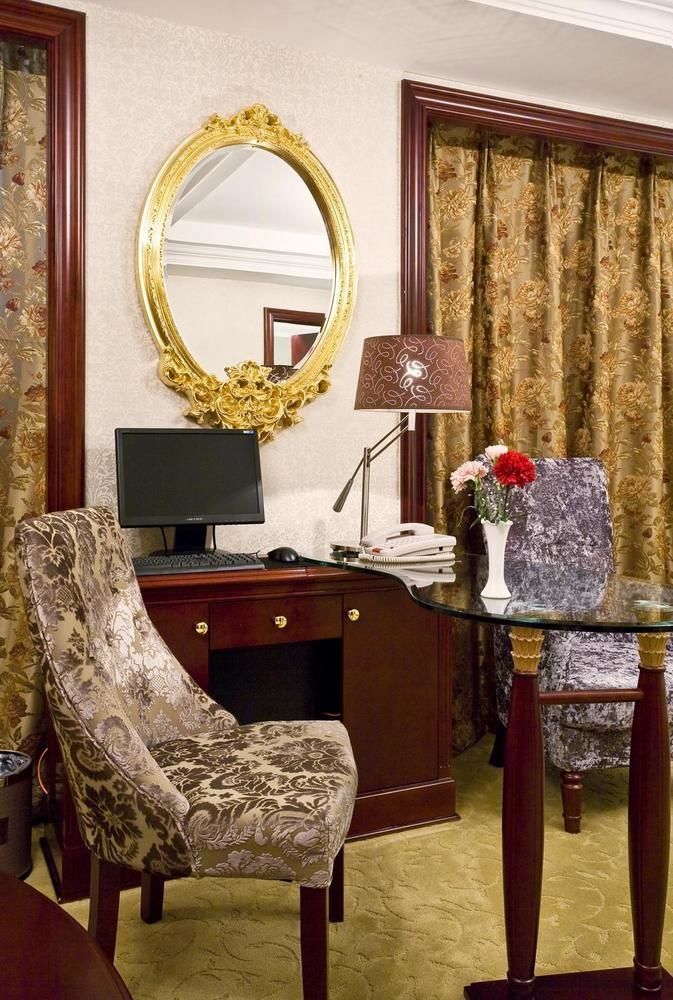 New Paris Hotel Харбин Экстерьер фото