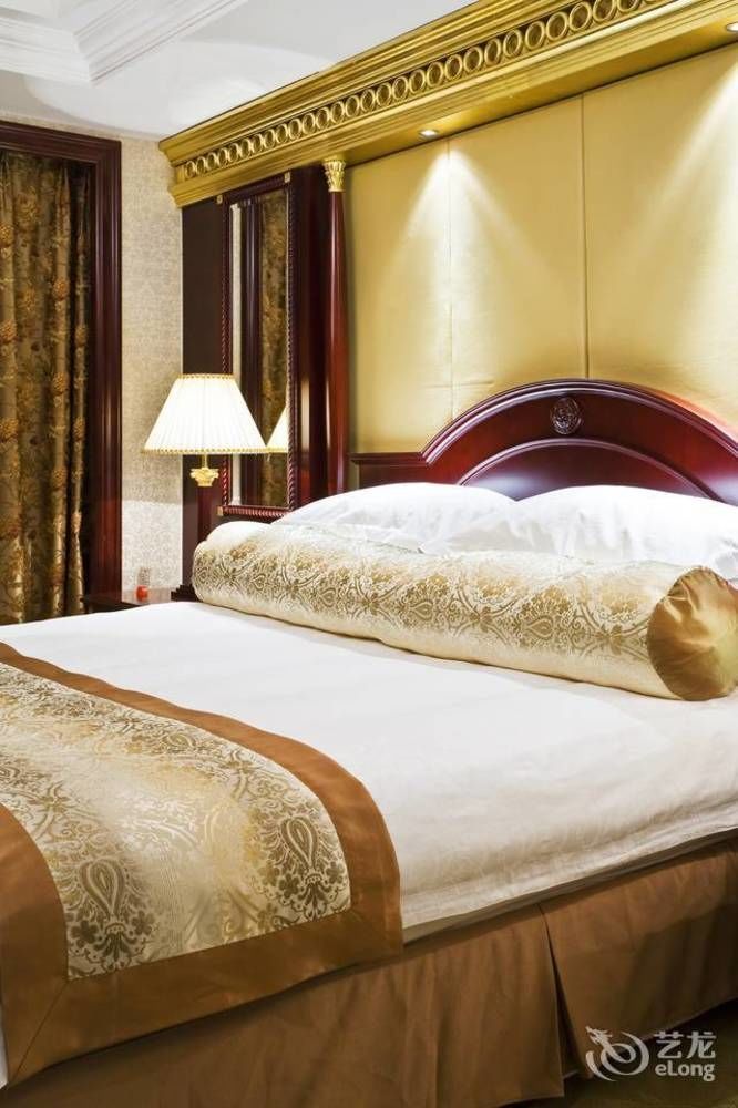 New Paris Hotel Харбин Экстерьер фото