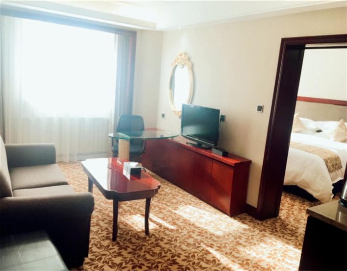 New Paris Hotel Харбин Экстерьер фото
