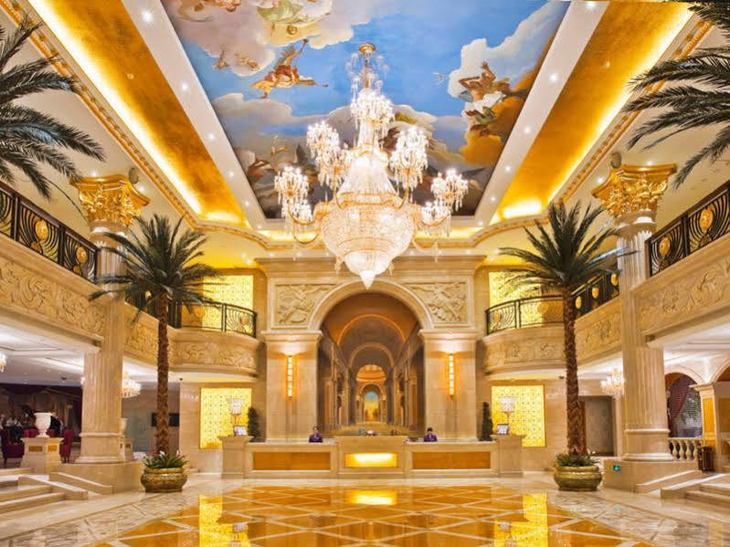 New Paris Hotel Харбин Экстерьер фото