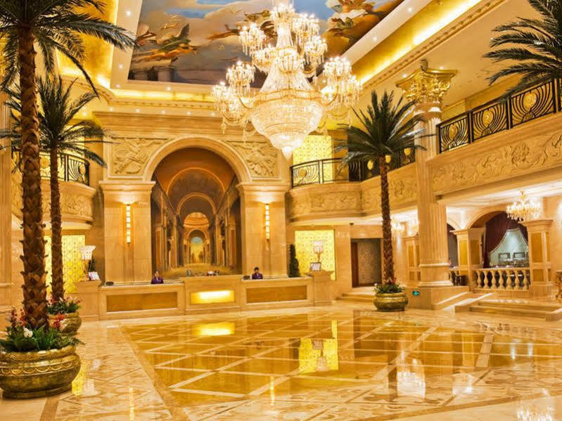 New Paris Hotel Харбин Экстерьер фото