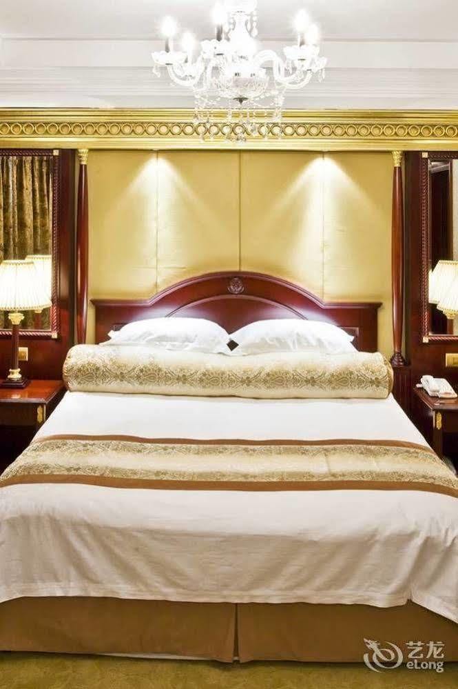 New Paris Hotel Харбин Экстерьер фото